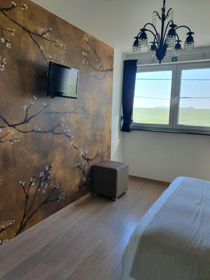B&B Kanegem Onverbloemd Tielt Bagian luar foto