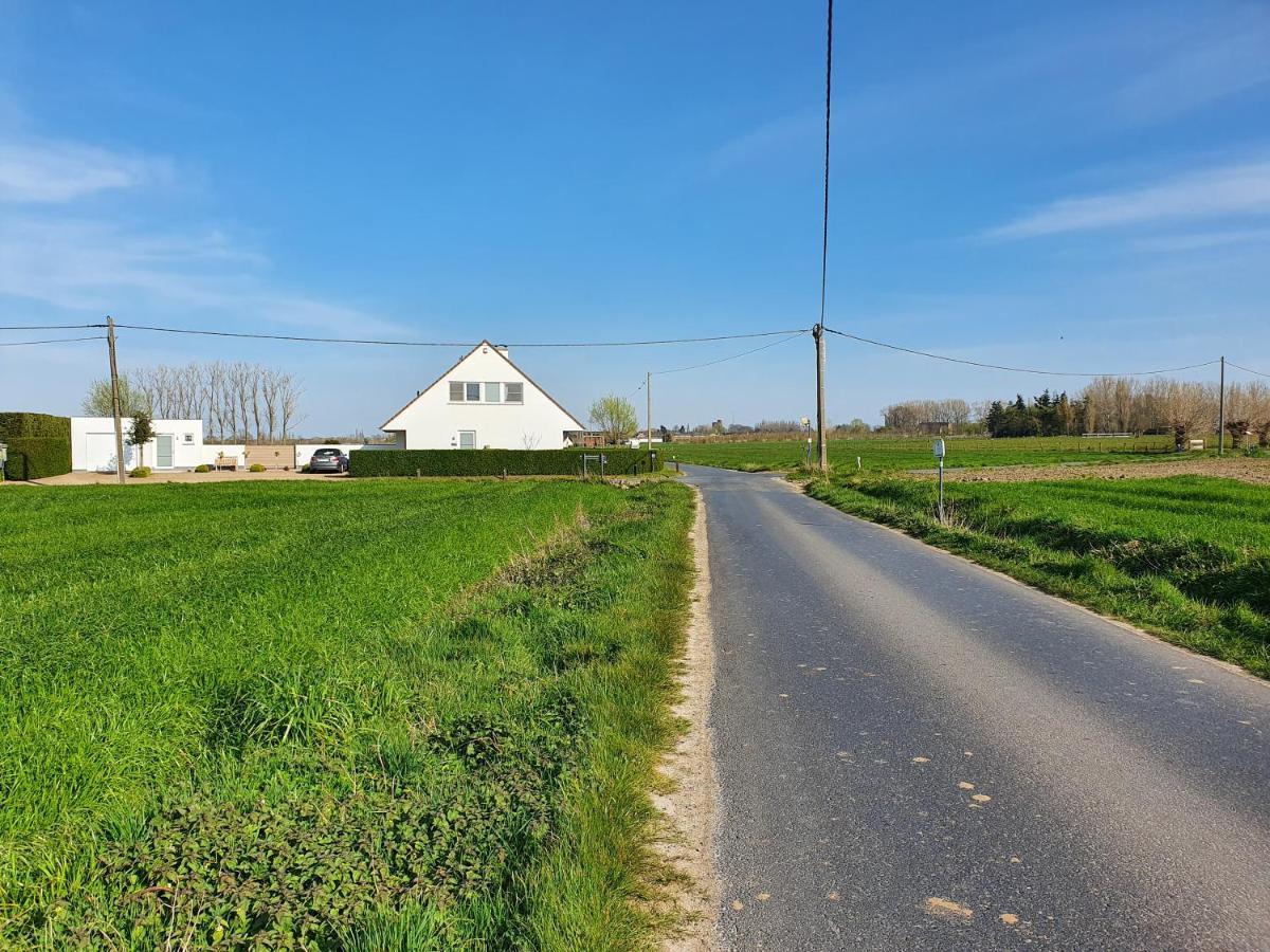 B&B Kanegem Onverbloemd Tielt Bagian luar foto