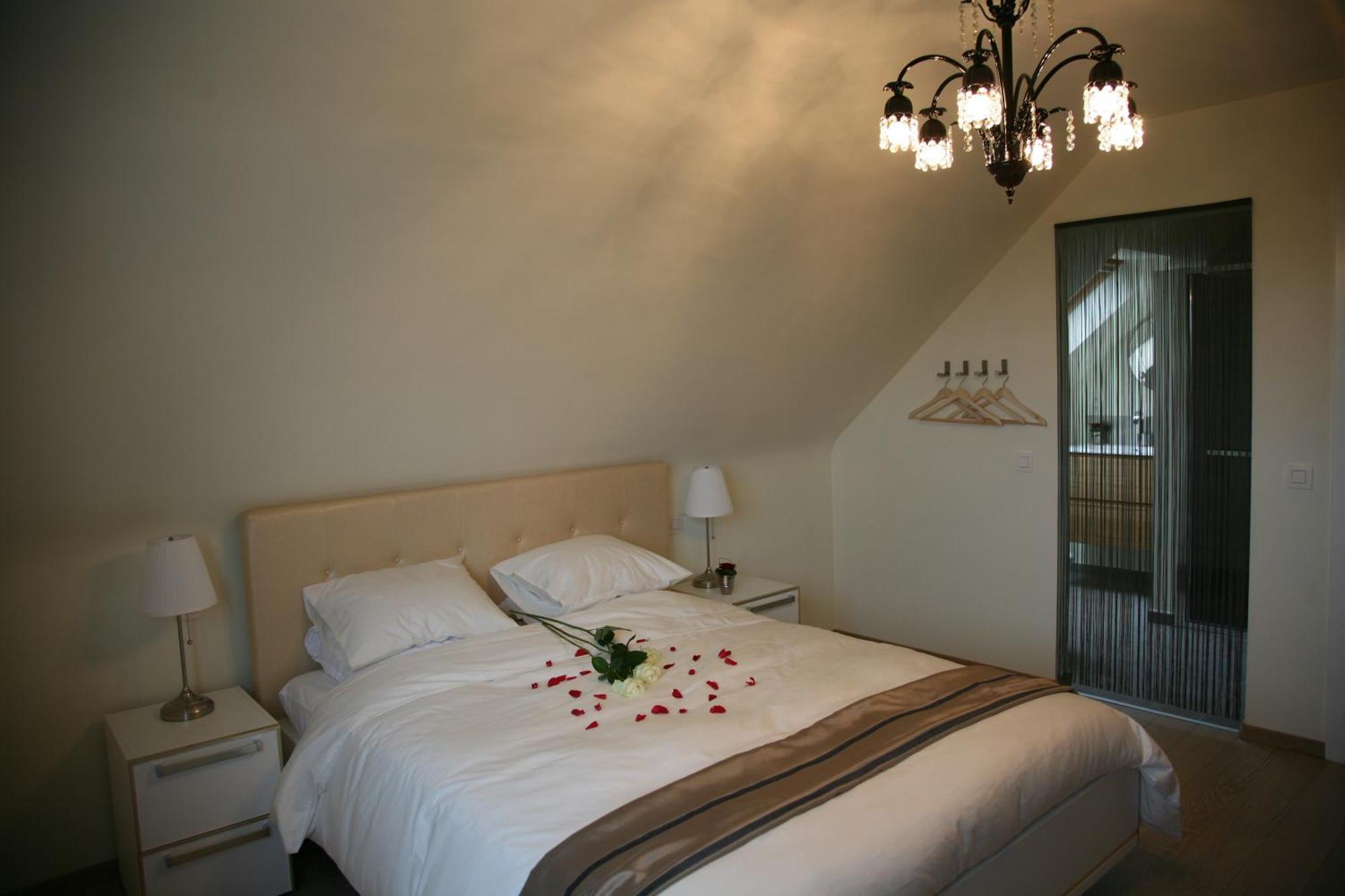 B&B Kanegem Onverbloemd Tielt Bagian luar foto