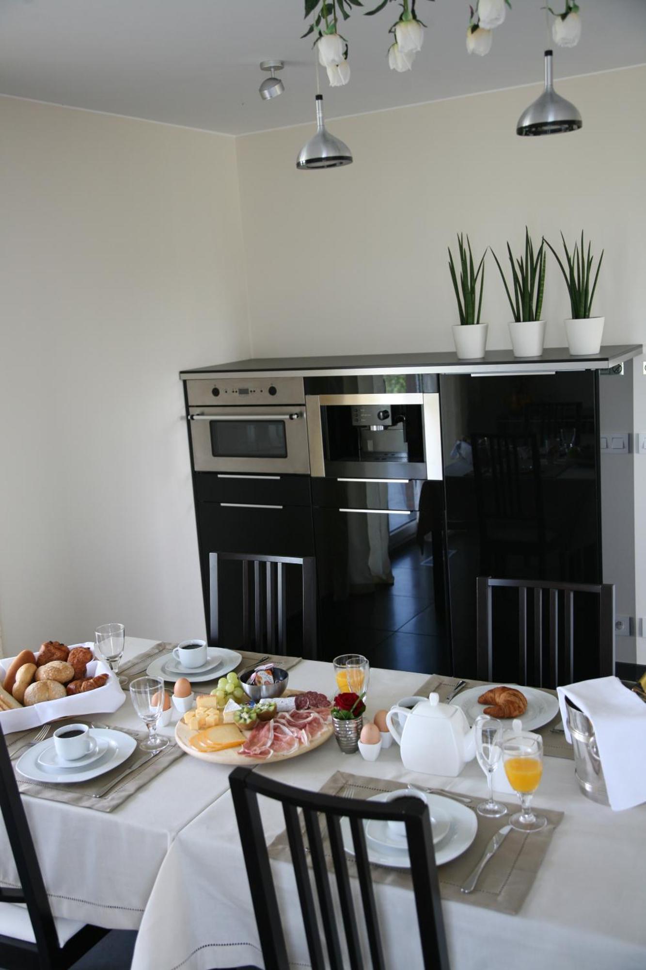 B&B Kanegem Onverbloemd Tielt Bagian luar foto